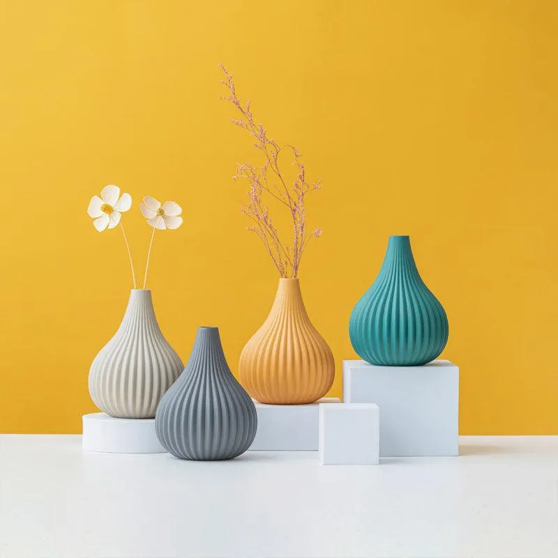 Minimalist Morandi-Inspired Ceramic Vase in Rich Colors