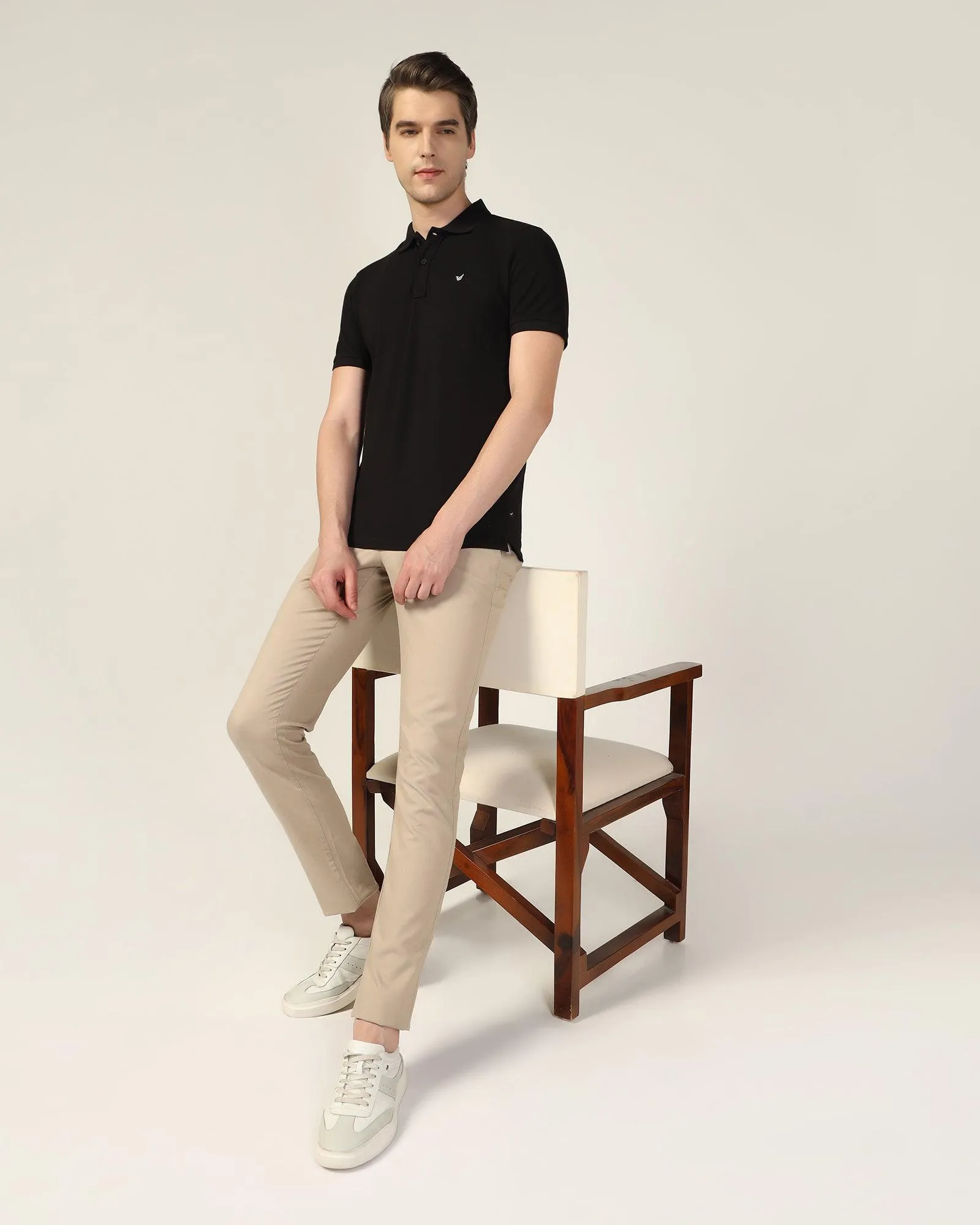 Polo Black Solid T-Shirt - Essen