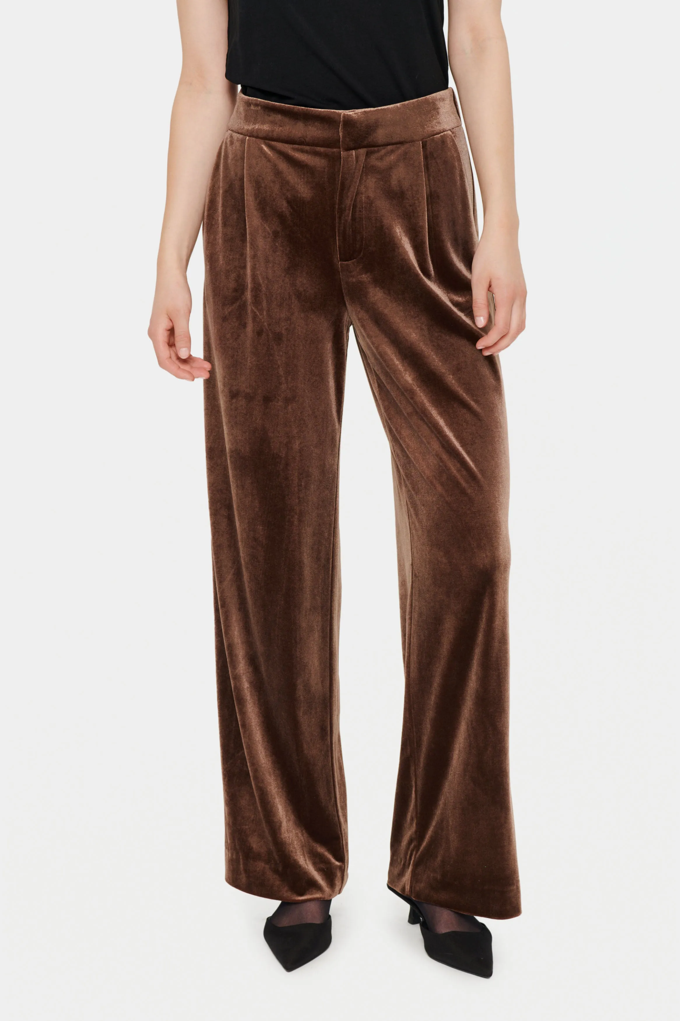 Saint Tropez Bree Velvet Trousers in Chocolate Brown